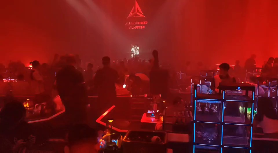 酒吧劲爆现场-昆明星德罗酒吧/SYNDROME CLUB