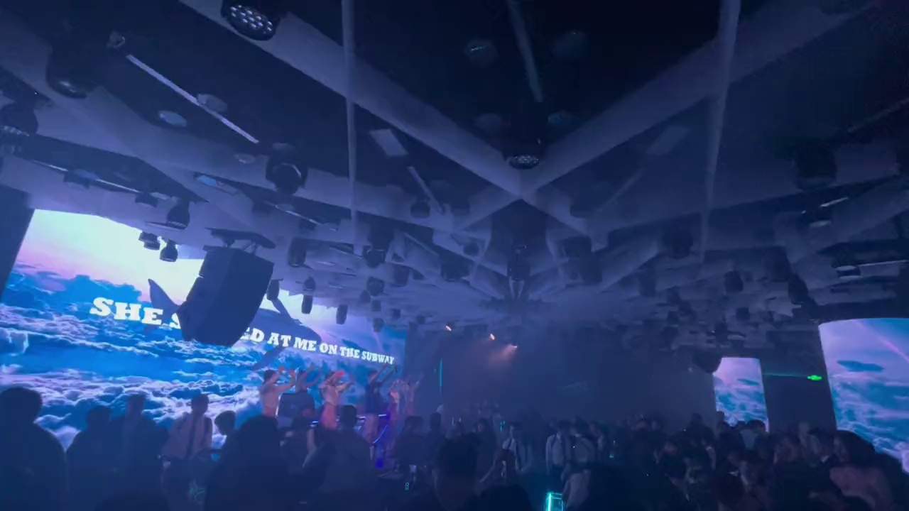 酒吧劲爆现场-惠州8CITY PARTY酒吧