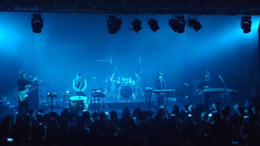 酒吧劲爆现场-成都MAO Livehouse