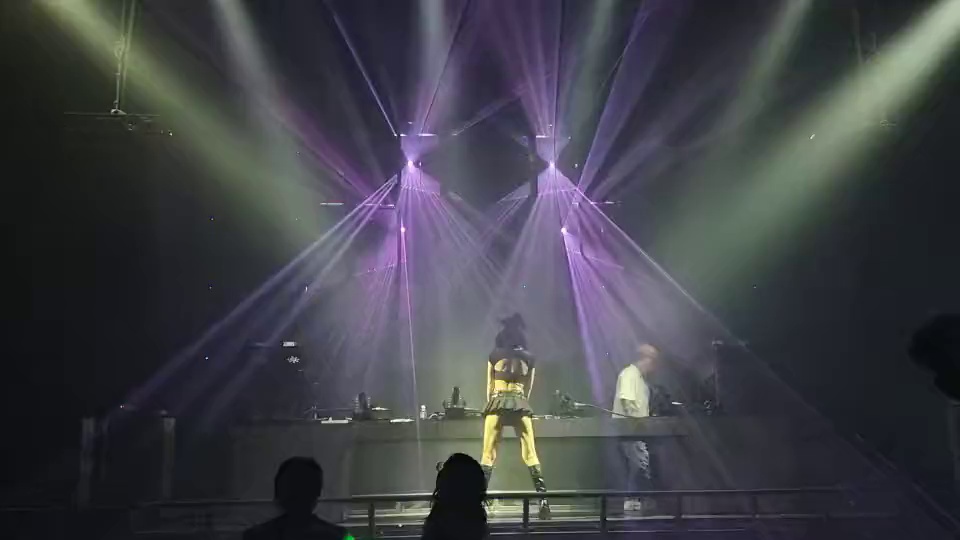 酒吧劲爆现场-凤庆滇红·SPACE酒吧