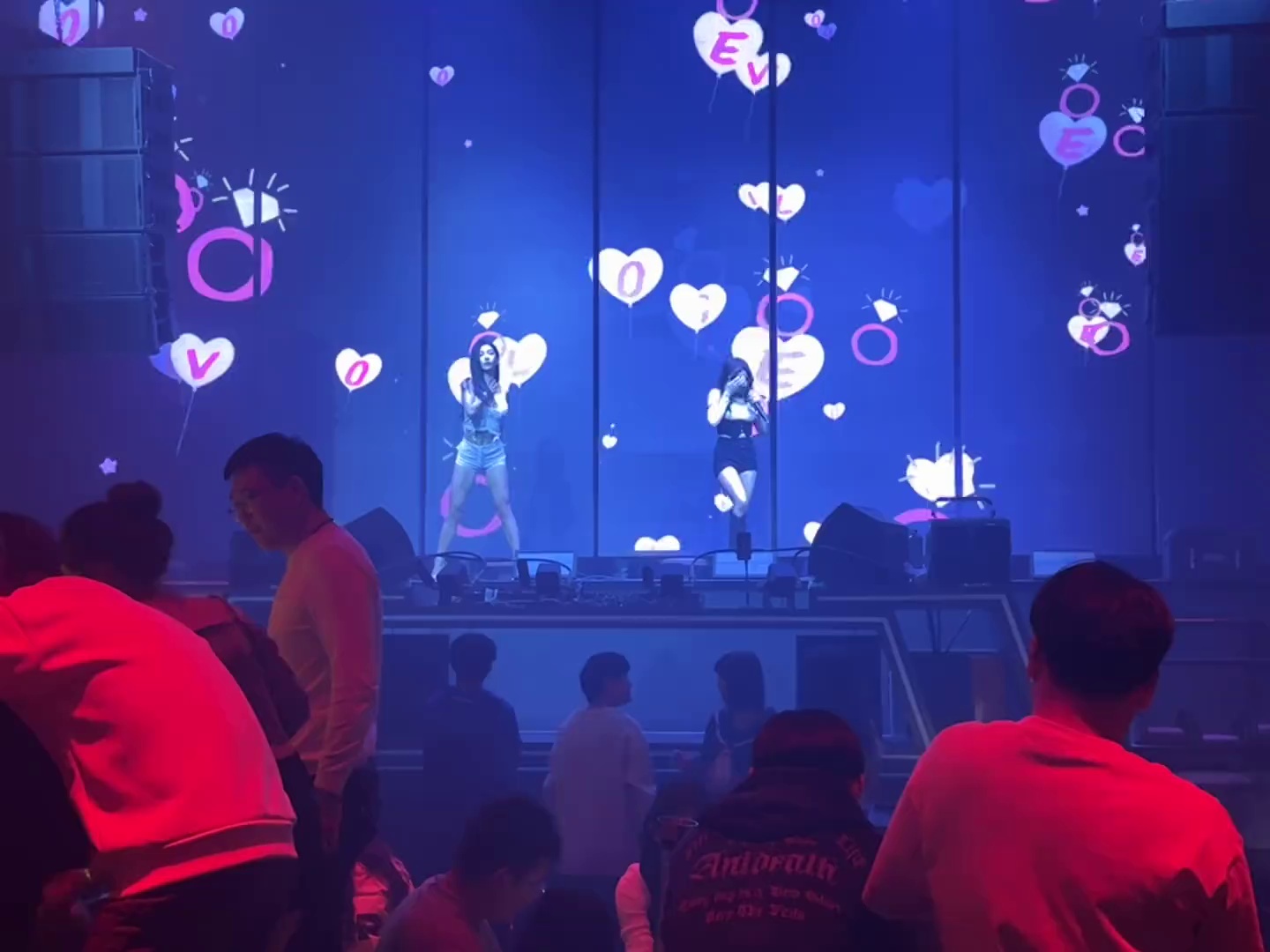 酒吧劲爆现场-蚌埠欧贝斯酒吧/OPUS·X CLUB