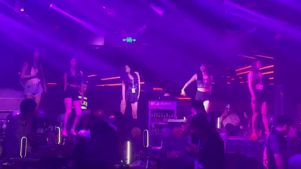 酒吧劲爆现场-厦门御夜娱乐酒吧/O-PARTY CLUB