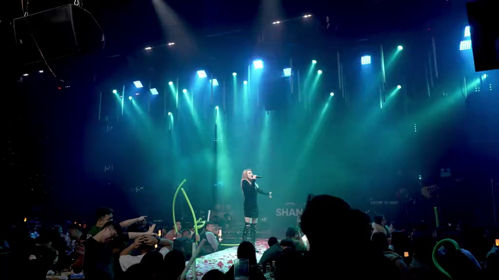 酒吧劲爆现场-汕头山海LIVEHOUSE