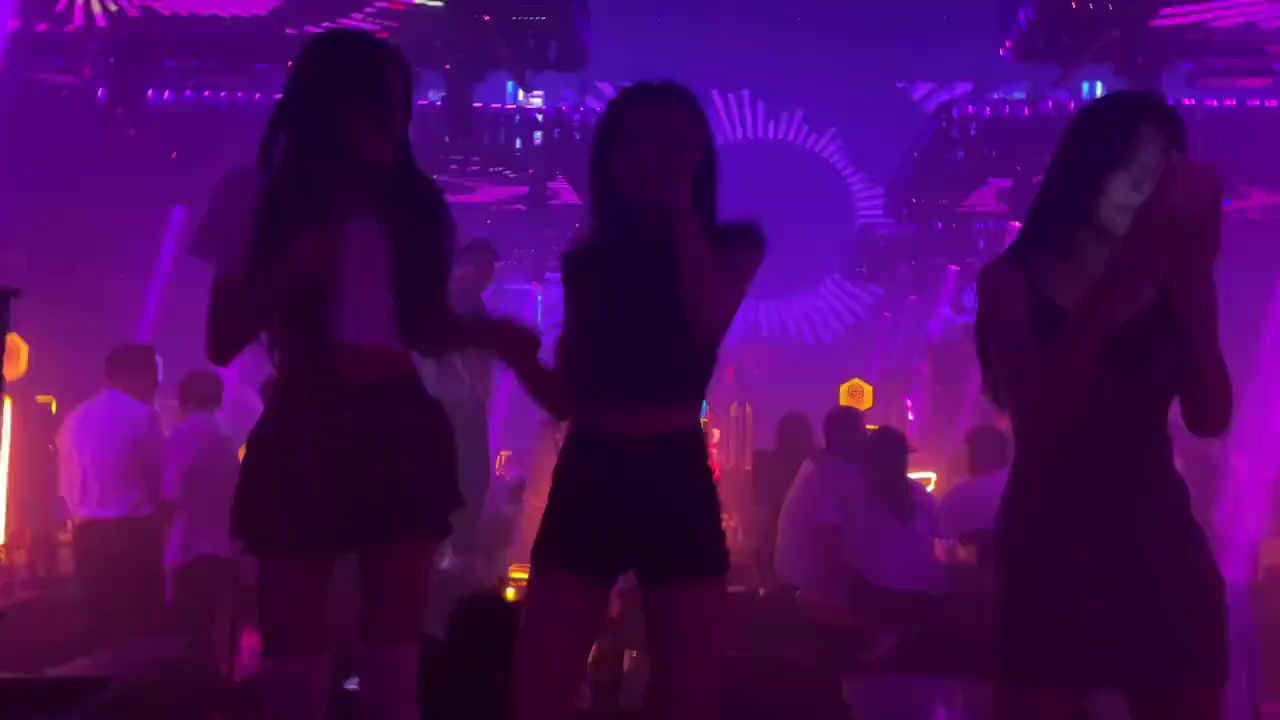 酒吧劲爆现场-聊城奥斯卡酒吧/Dr.Oscar