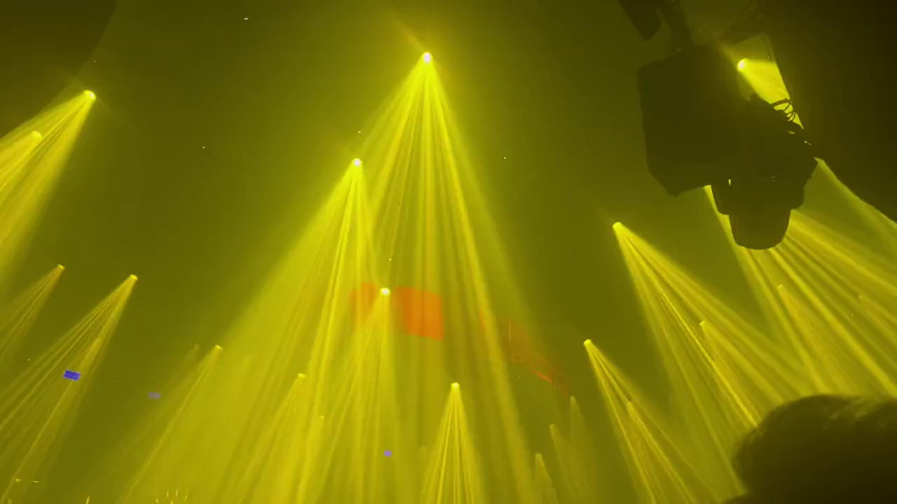 酒吧劲爆现场-丽江Fi电音派对酒吧