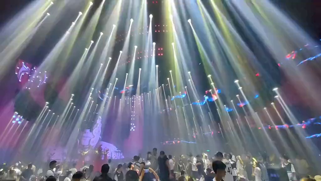 酒吧劲爆现场-宜昌壹場TV LIVE
