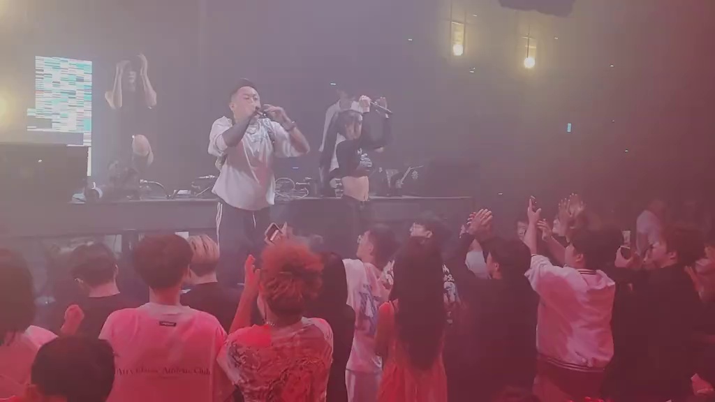 酒吧劲爆现场-青岛ACE酒吧/ACE CLUB