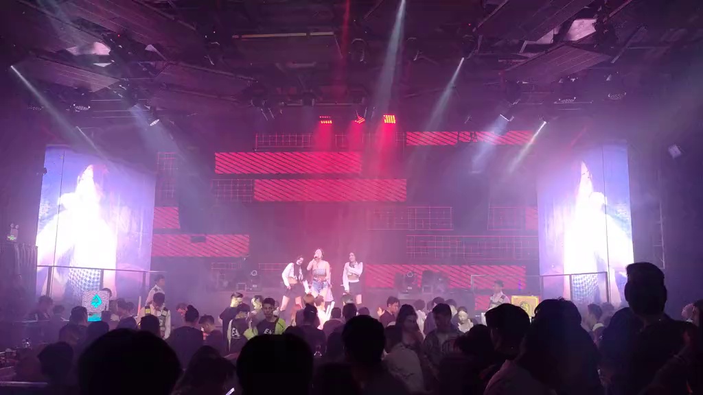 酒吧劲爆现场-珠海EA酒吧/EA CLUB