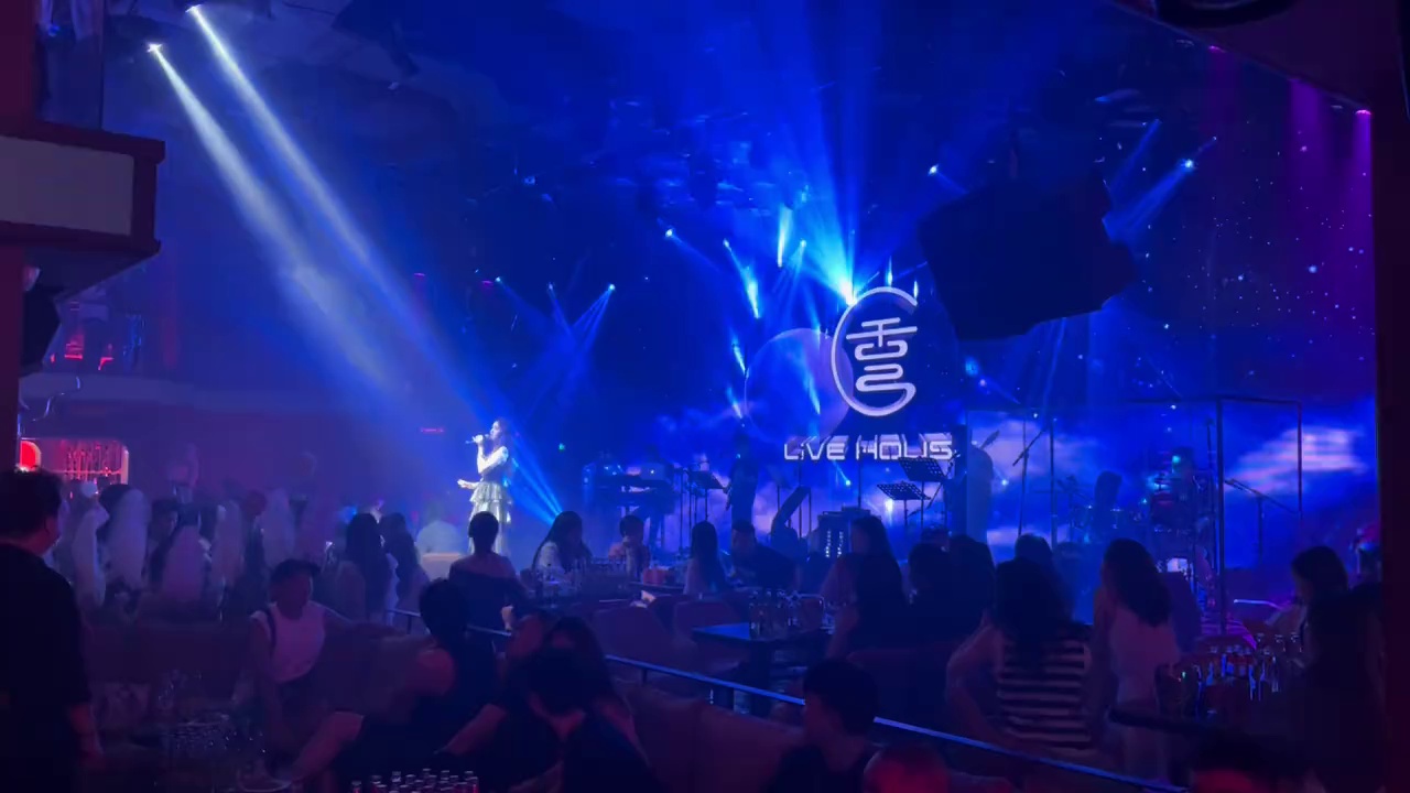 酒吧劲爆现场-文山雲Live House