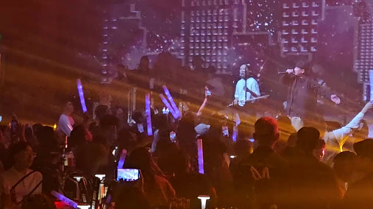 酒吧劲爆现场-济宁響LIVE HOUSE