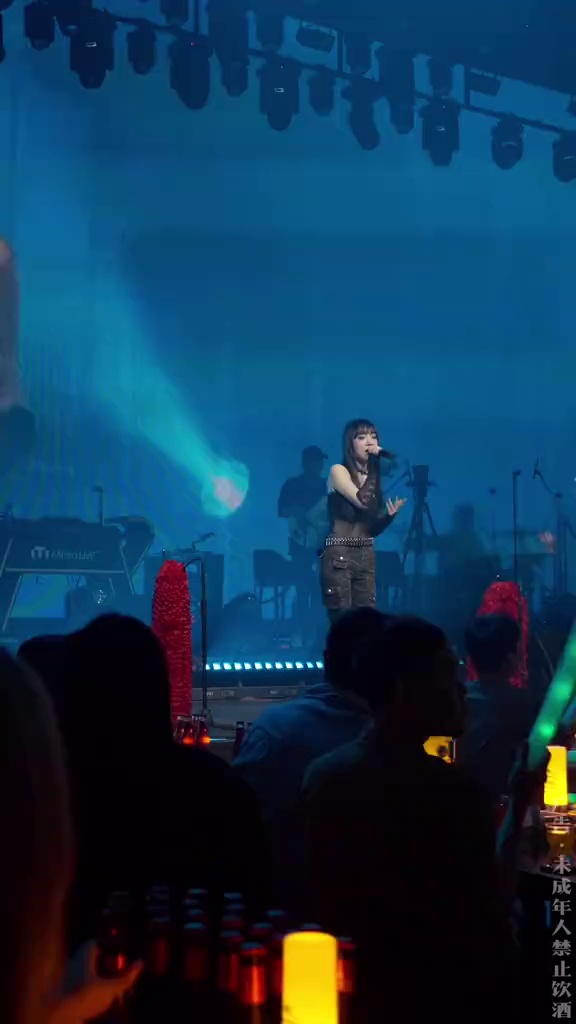 酒吧劲爆现场-中山梦田livehouse