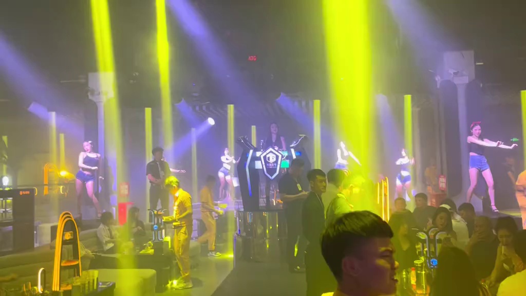 酒吧劲爆现场-惠安天宫壹号TGone酒吧