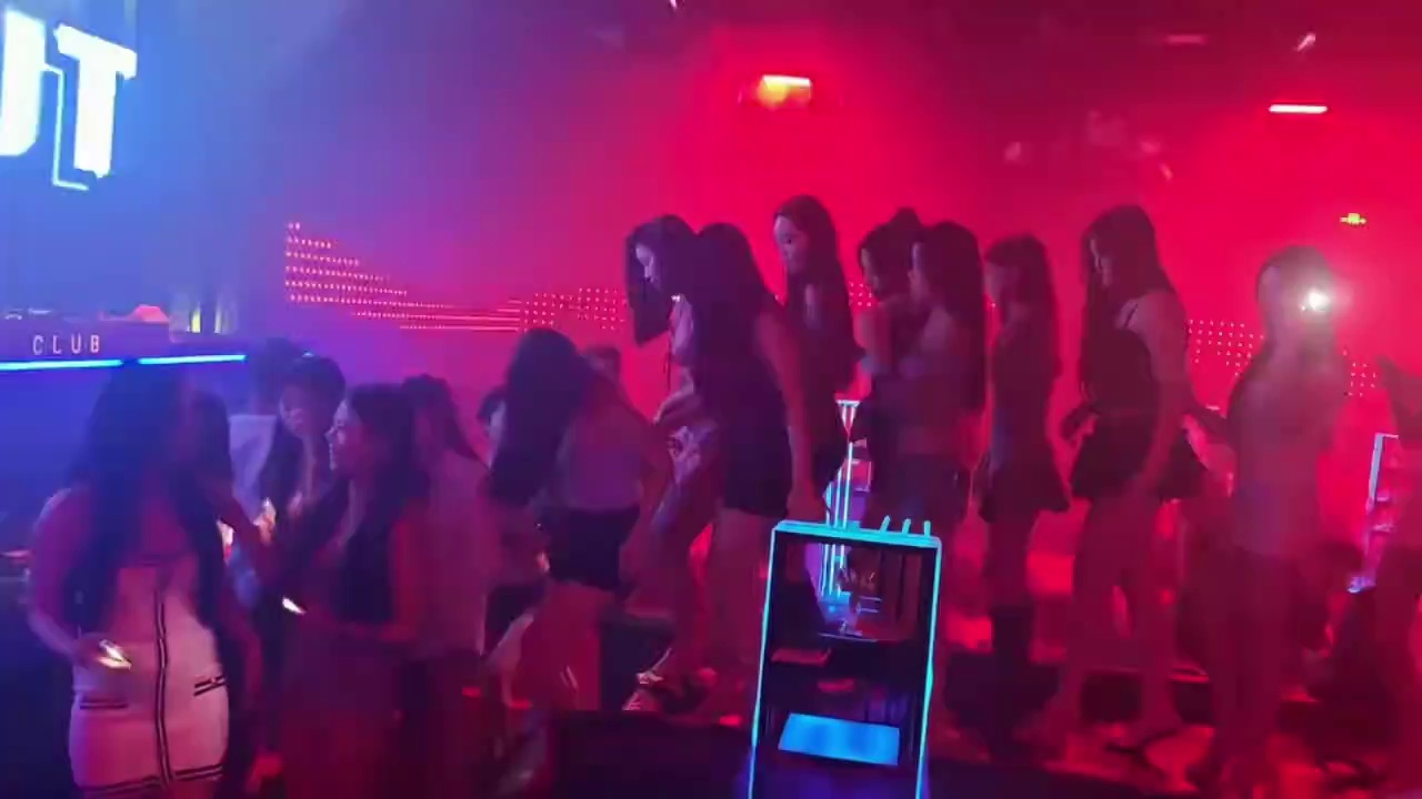 酒吧劲爆现场-惠州TMIX迈斯酒吧