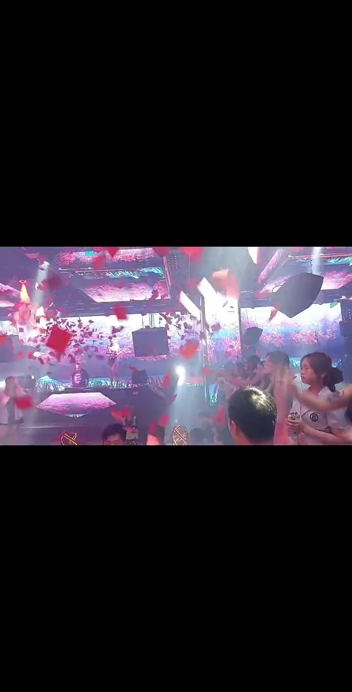 酒吧劲爆现场-保亭领先酒吧