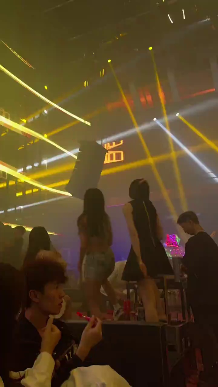 酒吧劲爆现场-潮州EVE酒吧/EVE NIGHT CLUB
