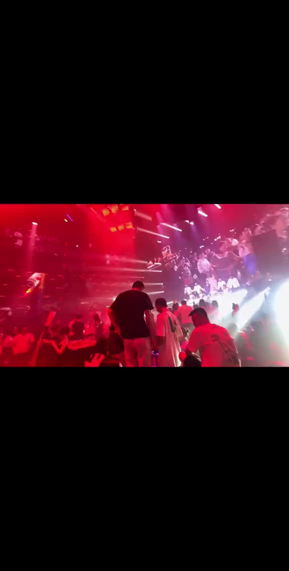 酒吧劲爆现场-万宁大鲨鱼酒吧/BIG SHARK
