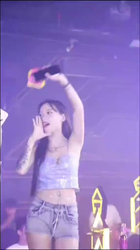 酒吧劲爆现场-佛山卡蜜儿酒吧/CAMILLE CLUB