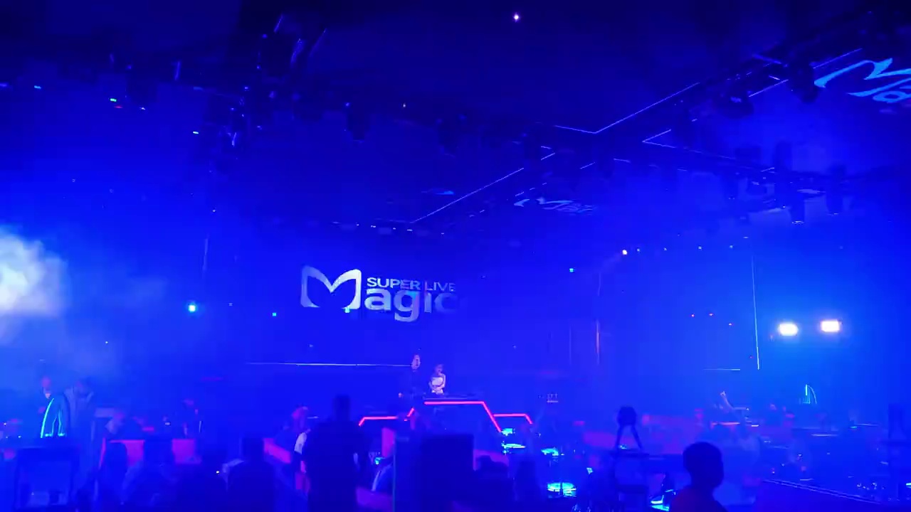 酒吧劲爆现场-揭阳MAGIC麻吉SUPER LIVE