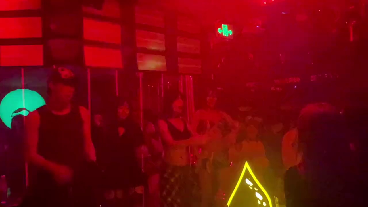 酒吧劲爆现场