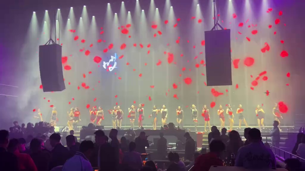 酒吧劲爆现场