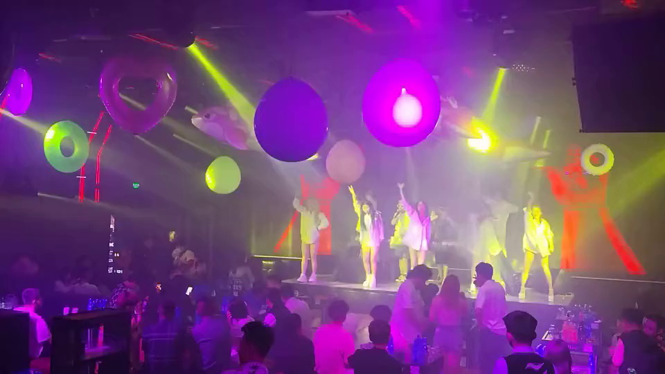 酒吧劲爆现场-滨州杰杰酒吧/JJBAR