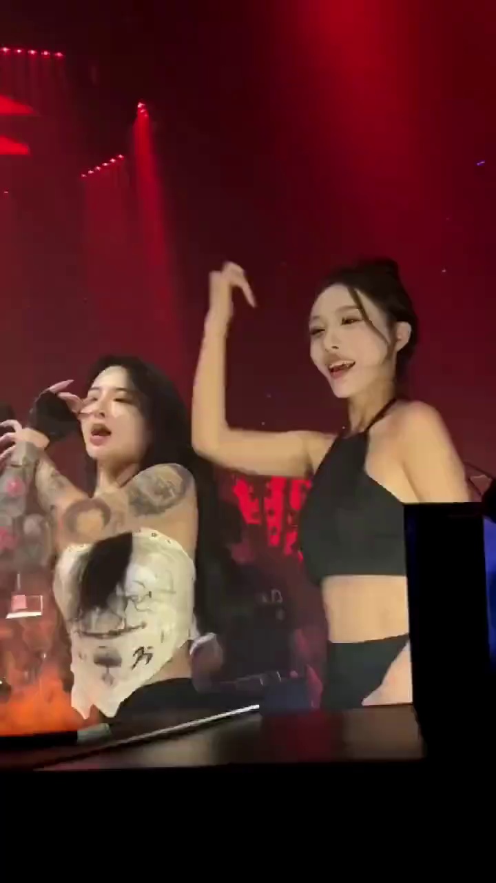 酒吧劲爆现场