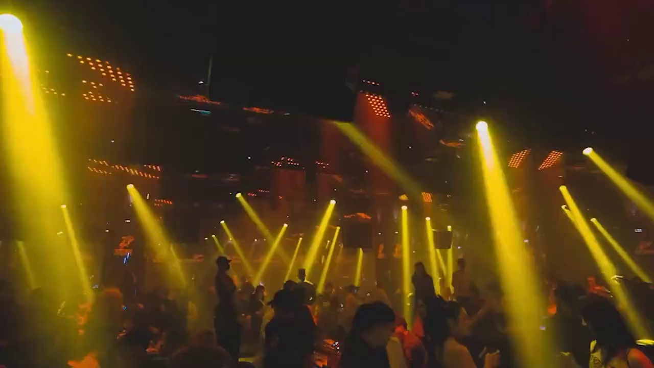 酒吧劲爆现场