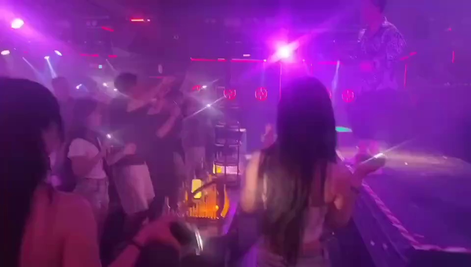 酒吧劲爆现场-天长星辰酒馆 X.STAR