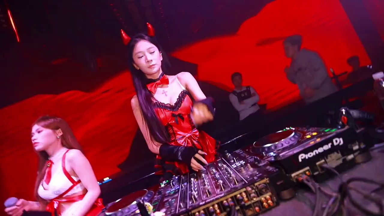 酒吧劲爆现场-长兴VEH DANCE CLUB