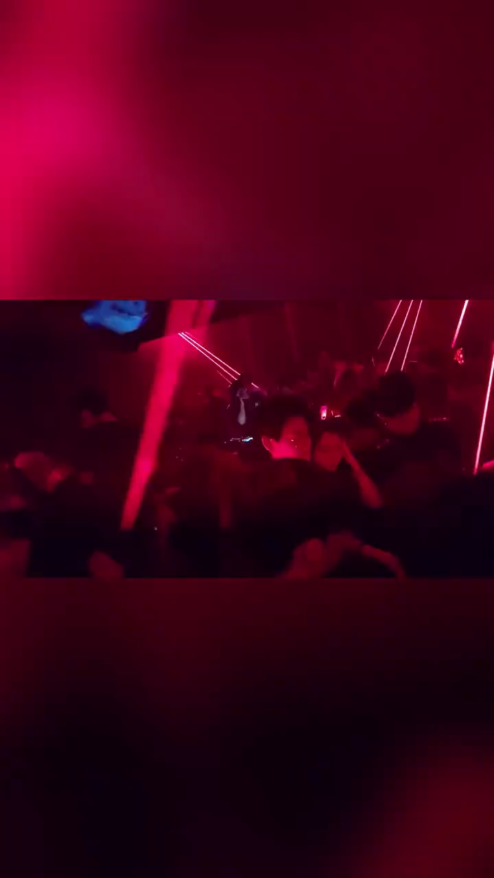 酒吧劲爆现场
