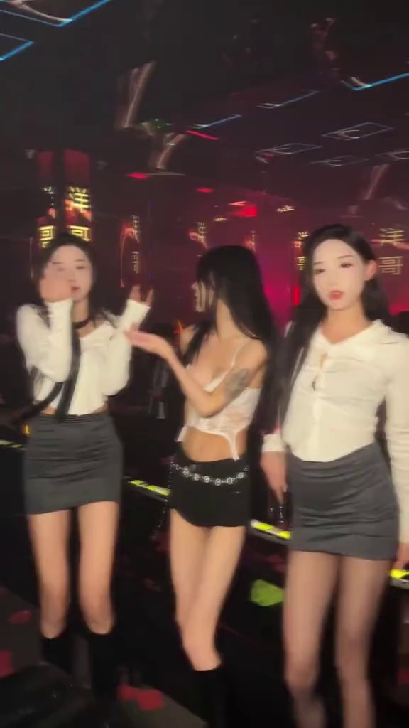 酒吧劲爆现场-金堂C+club电音现场