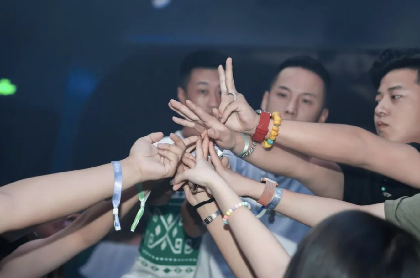 乐山BSK酒吧/BABYSHARK CLUB