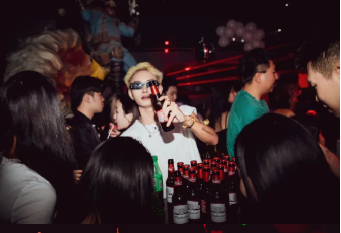 六安六安夜潮酒吧,六安YC PARTY SPAEE CLUB