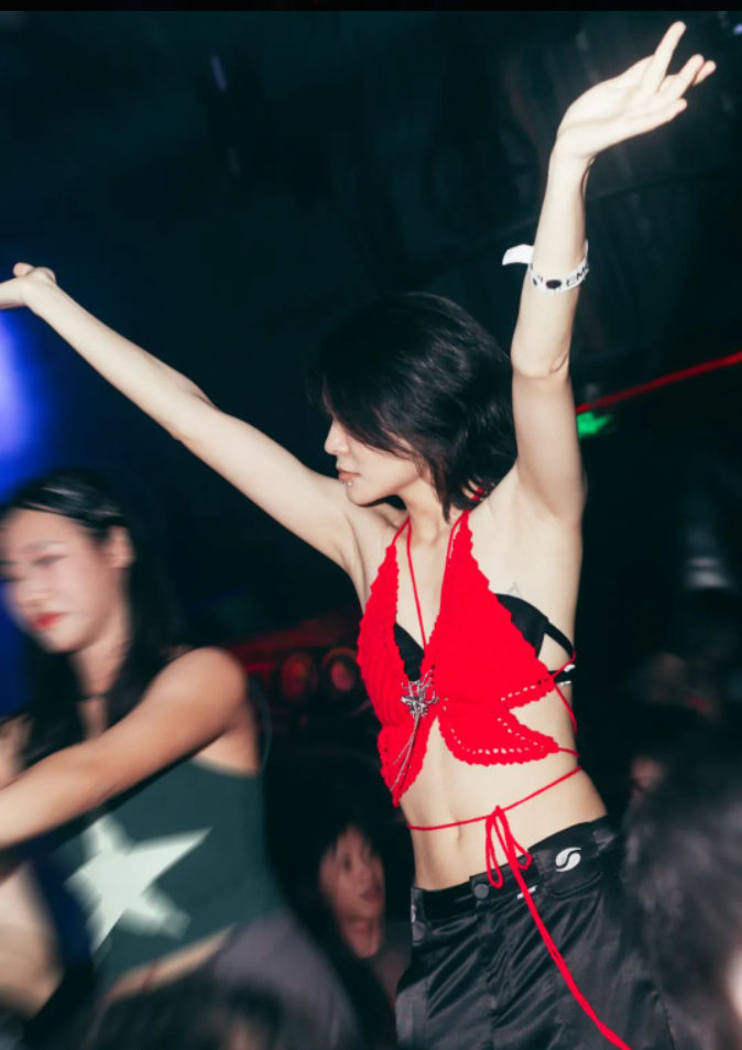 安宁安宁路瑞思酒吧,安宁LURIS.PLUS CLUB