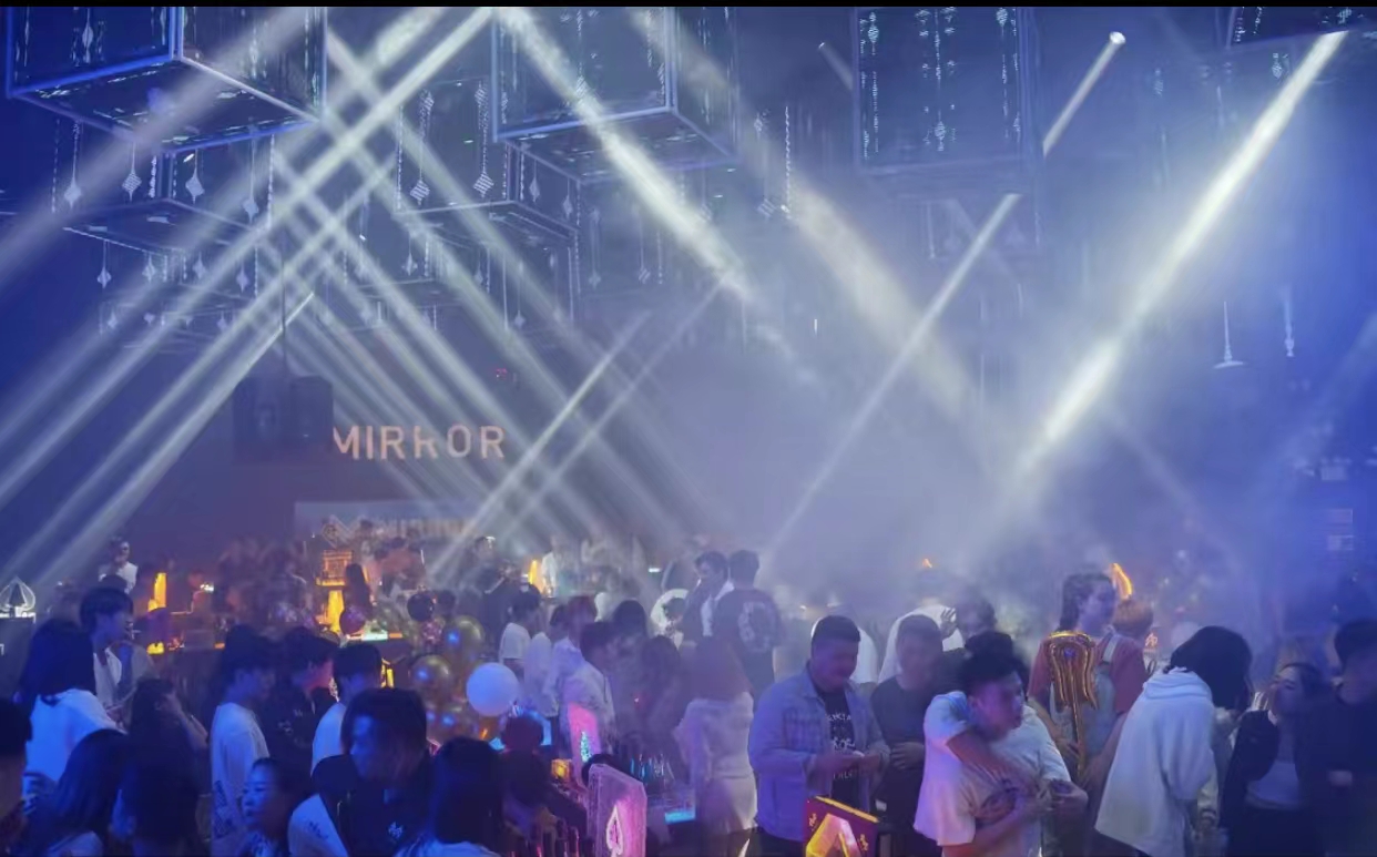 荆门荆门魔镜派对空间酒吧,荆门MIRROR CLUB