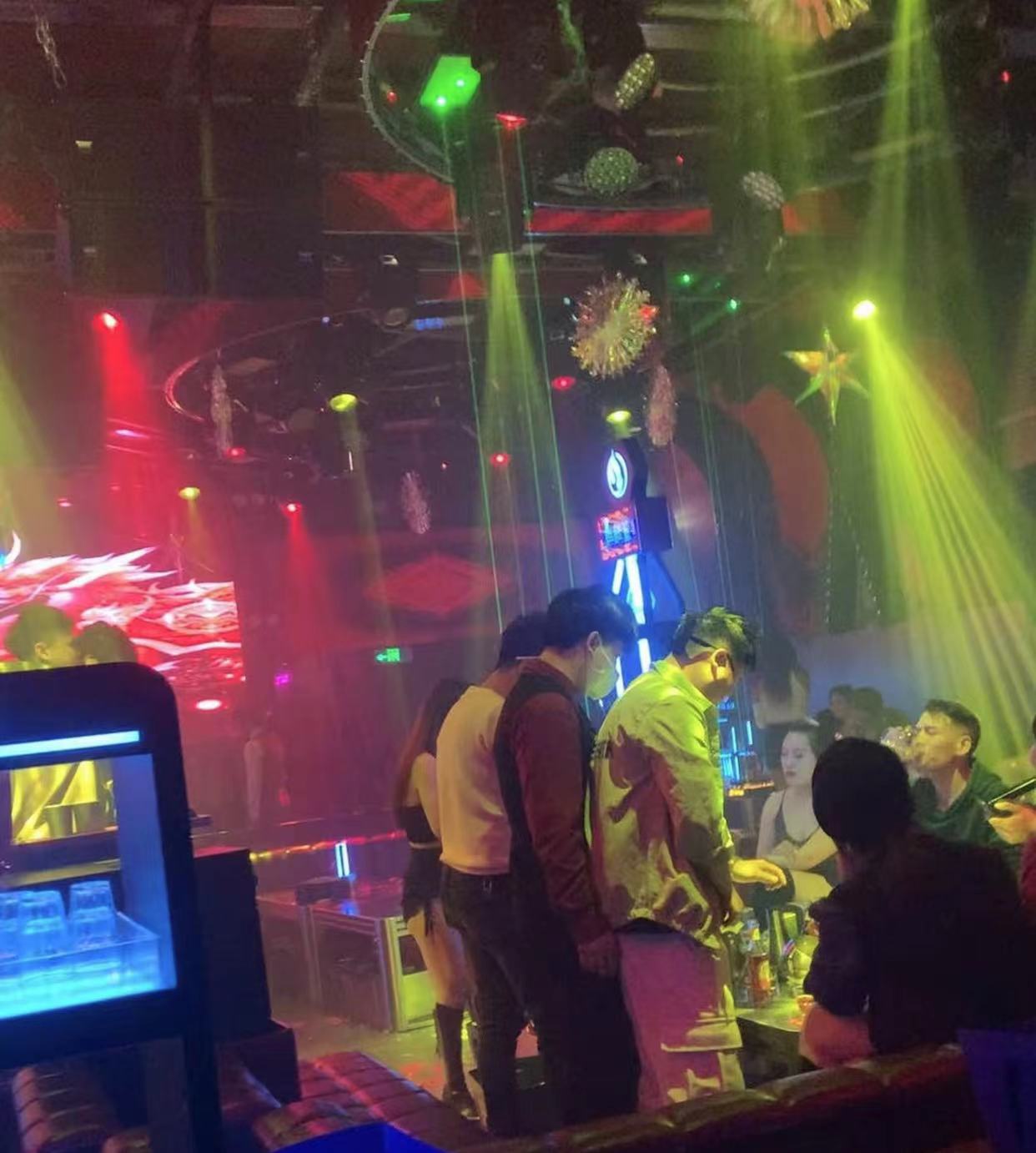 黄江盛焰酒吧/FIRE CLUB