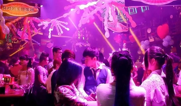 厚街厚街纯铁酒吧,厚街T CLUB