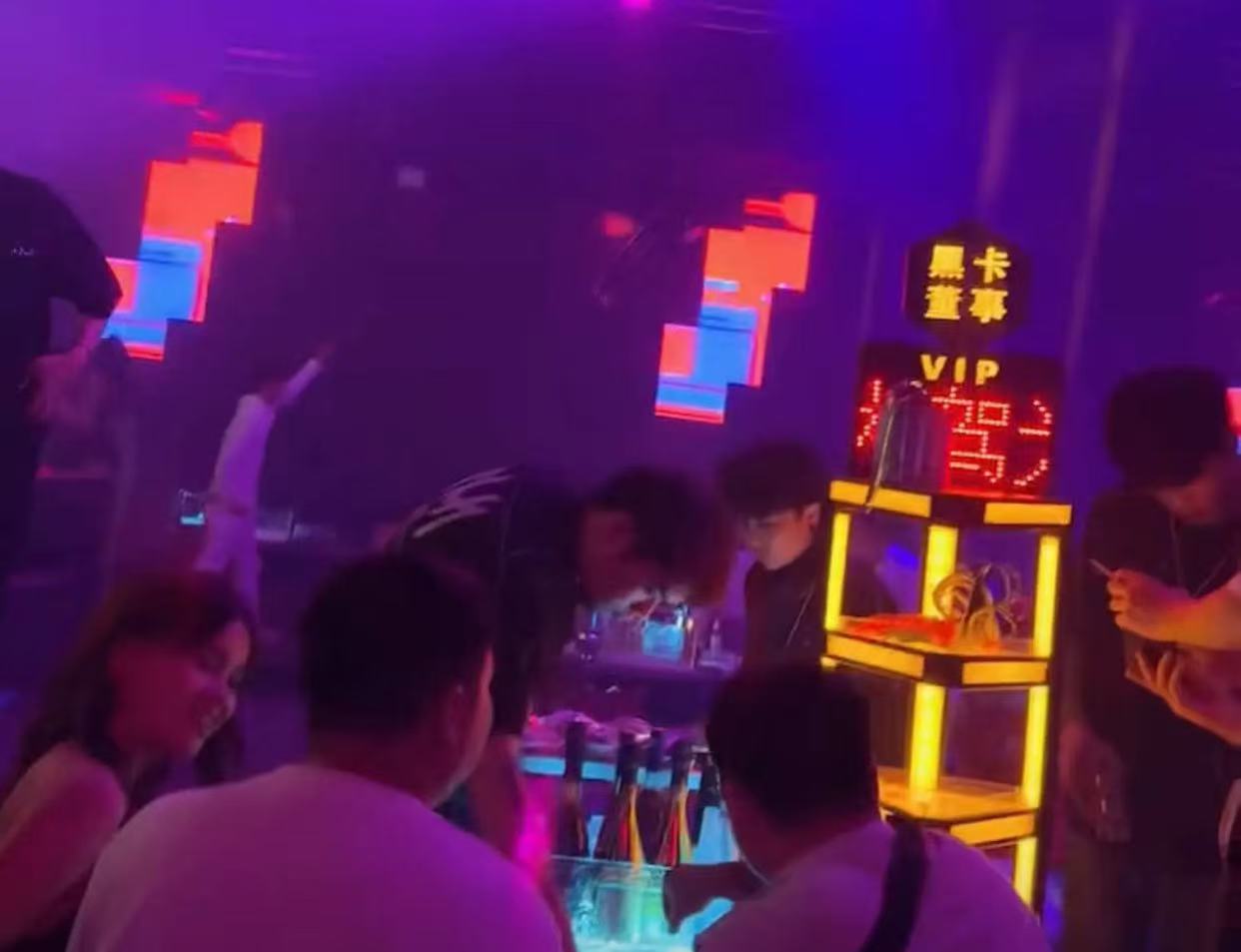南宁南宁M2 PARTY酒吧