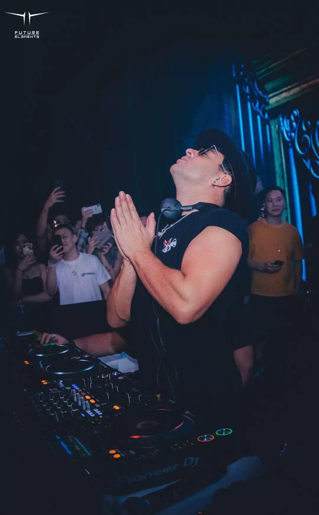 Timmy Trumpet | 在音乐的古典、潮流、经典自由穿梭的男人，我们怎能不爱？-无锡FUTURE酒吧/Future Elements
