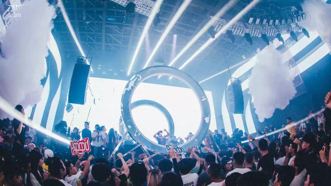 Timmy Trumpet | 在音乐的古典、潮流、经典自由穿梭的男人，我们怎能不爱？-无锡FUTURE酒吧/Future Elements