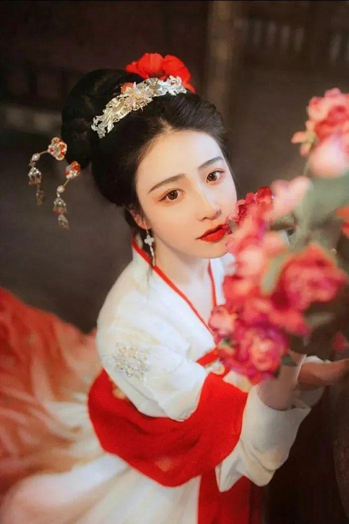 8.25 ｜七夕#时空裂缝 天籁时代惊现 硬核古风少女 #选我#今生今世#命中注定-昆明天籁时代酒吧 新亚洲体育城店
