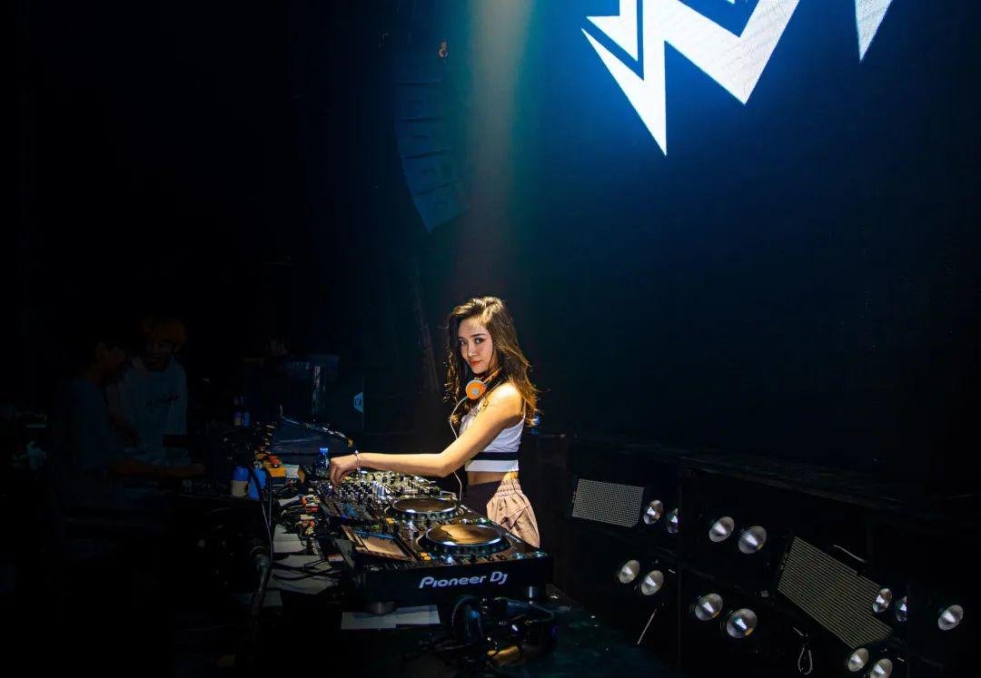 CATWALK TOP 100CLUBS｜08/28 SUMMER STORM我就是舞池的答案#DJ MANGO清甜女神超热舞池-广州国际跳舞俱乐部/Catwalk club