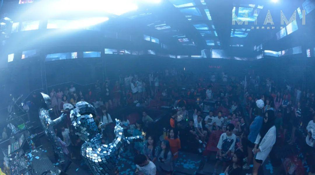 ???? ????? ·都匀｜暴扣哥董辉派对现场特别回顾｜【9月4日】AYO Everybody在你头上暴扣-都匀迈阿密酒吧/MIAMI CLUB 