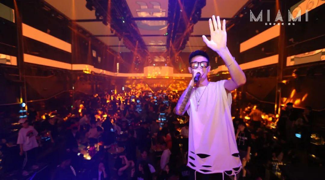 ???? ????? ·都匀｜暴扣哥董辉派对现场特别回顾｜【9月4日】AYO Everybody在你头上暴扣-都匀迈阿密酒吧/MIAMI CLUB 