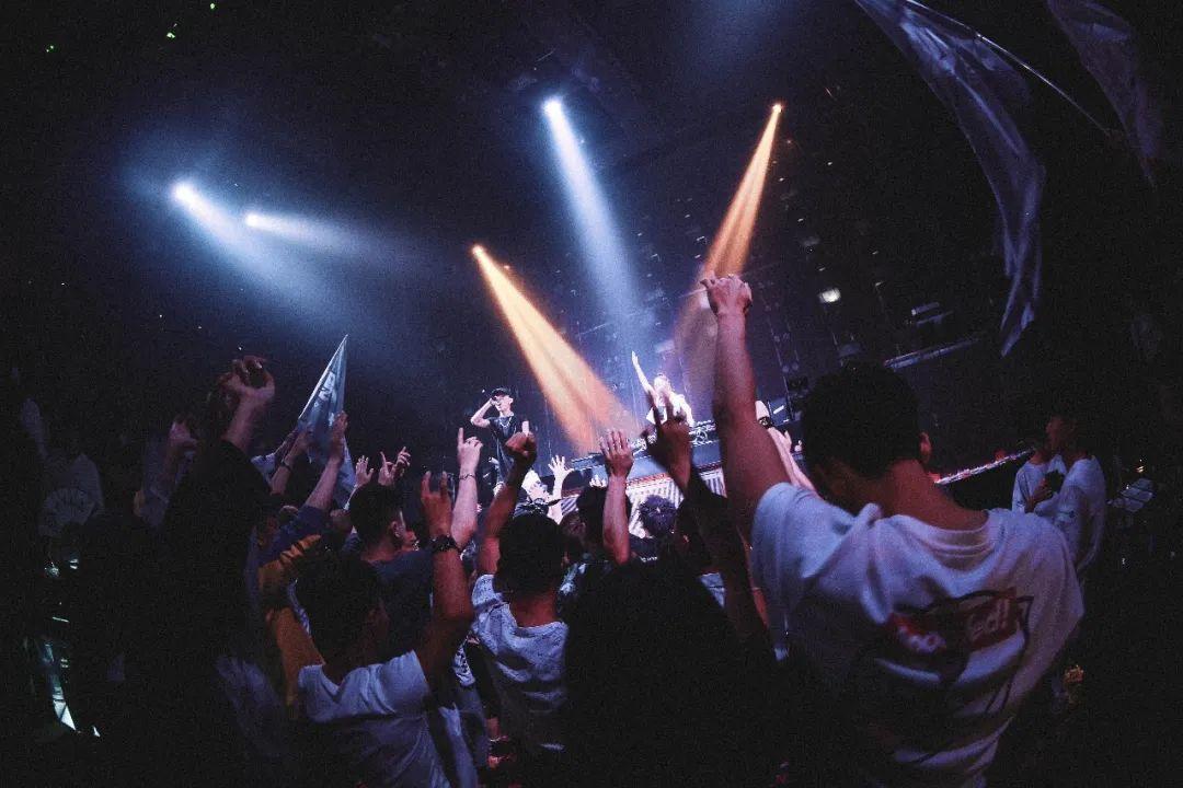 REVIEW|  昨晚E-ZOO的女孩都是初恋味的-长沙电子动物园酒吧/E-ZOO club