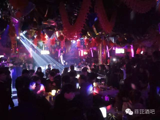 |菲芘酒吧-五周年店庆预告|2020/07/03重金特邀华语乐坛创作小天后-李思亲临现场倾情演绎，臻情有您，伴我同行！-北流菲芘酒吧/PHEBE CLUB