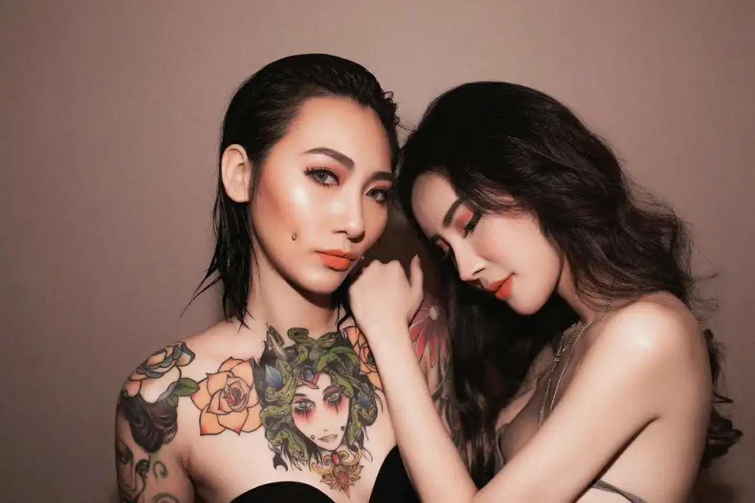 女子百搭组合 ??? - 电音“迷药”,一滴入魂-上海ACE酒吧/ACE PARTY SPACE 女子百搭组合 ??? - 电音“迷药”,一滴入魂-上海ACE酒吧/ACE PARTY SPACE
