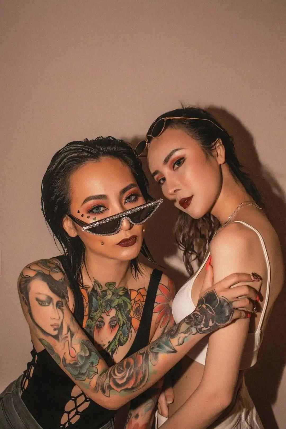 女子百搭组合 ??? - 电音“迷药”,一滴入魂-上海ACE酒吧/ACE PARTY SPACE 女子百搭组合 ??? - 电音“迷药”,一滴入魂-上海ACE酒吧/ACE PARTY SPACE