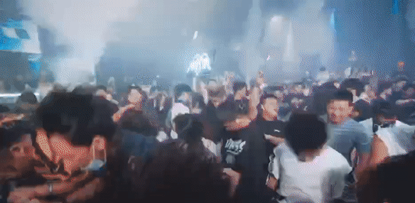 看过10块腹肌的Moxide你才知道什么是资深headbanger-上海ERAA 酒吧/ERAA CLUB