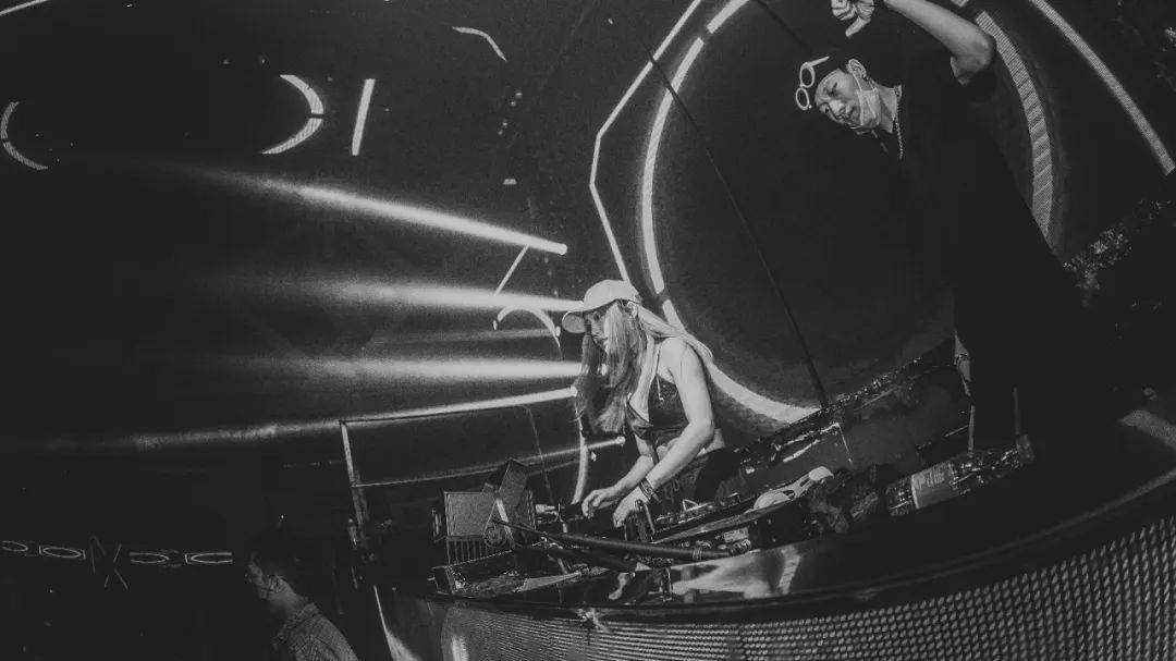DJ-UE | 用音乐唤醒你的硬核之魂-深圳M1酒吧/M1 CLUB DJ-UE | 用音乐唤醒你的硬核之魂-深圳M1酒吧/M1 CLUB